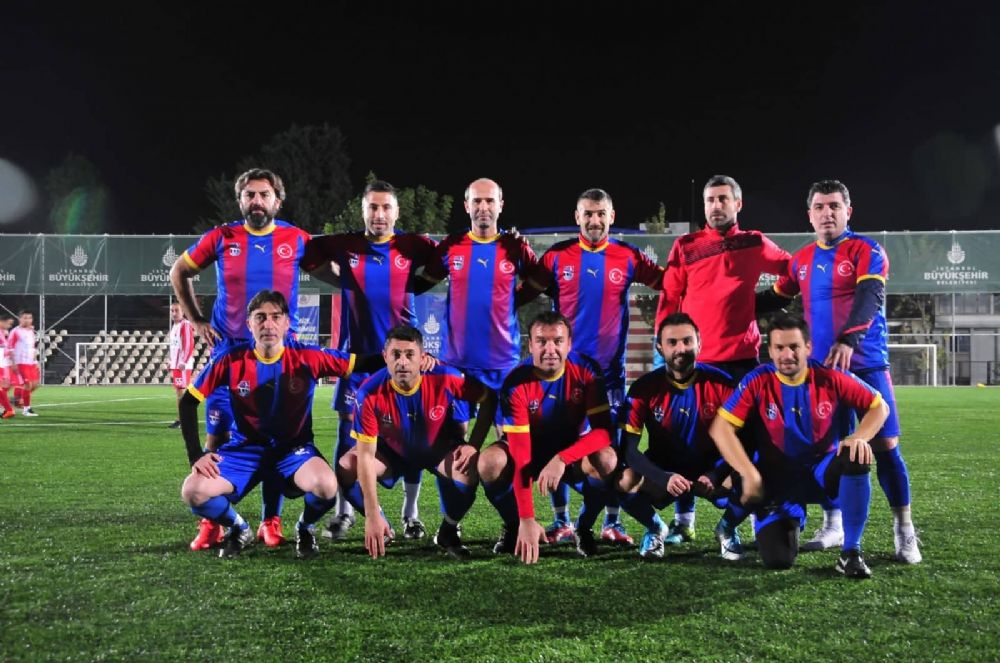 Silivri Masterler zirveye oturdu  5-0