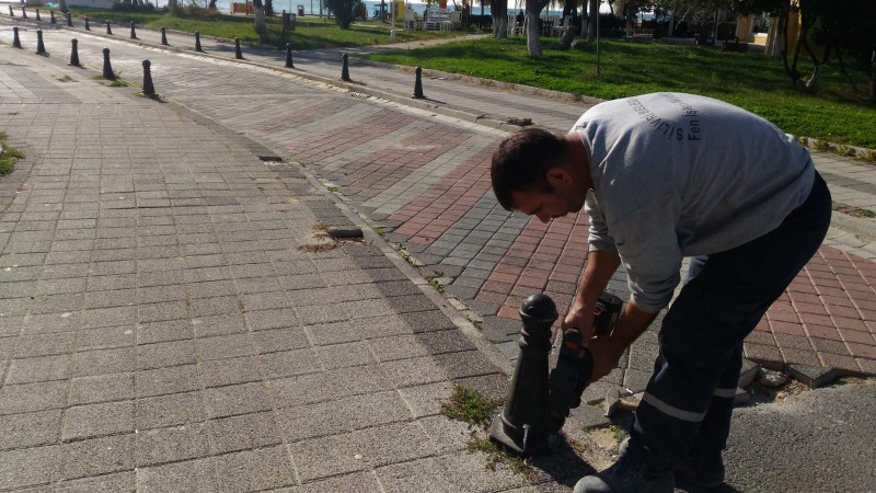 İLÇE GENELİ YOL BAKIM VE KALDIRIM ÇALIŞMALARI SÜRÜYOR