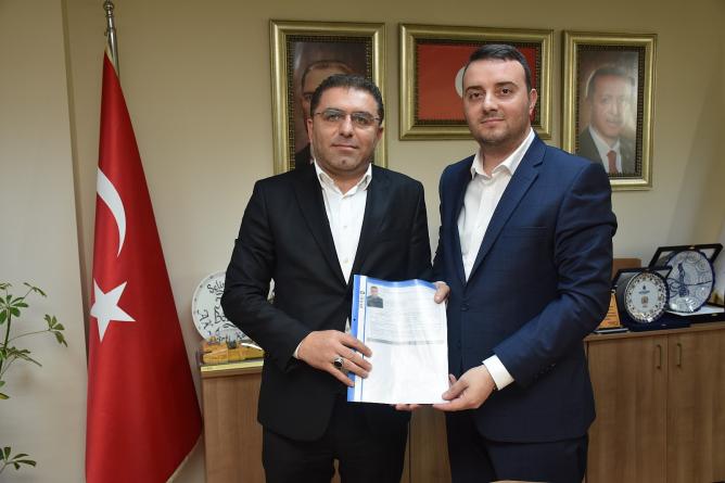 AK PARTİ’ DE İLK BAŞVURUYU DAVUT MEMİŞ YAPTI