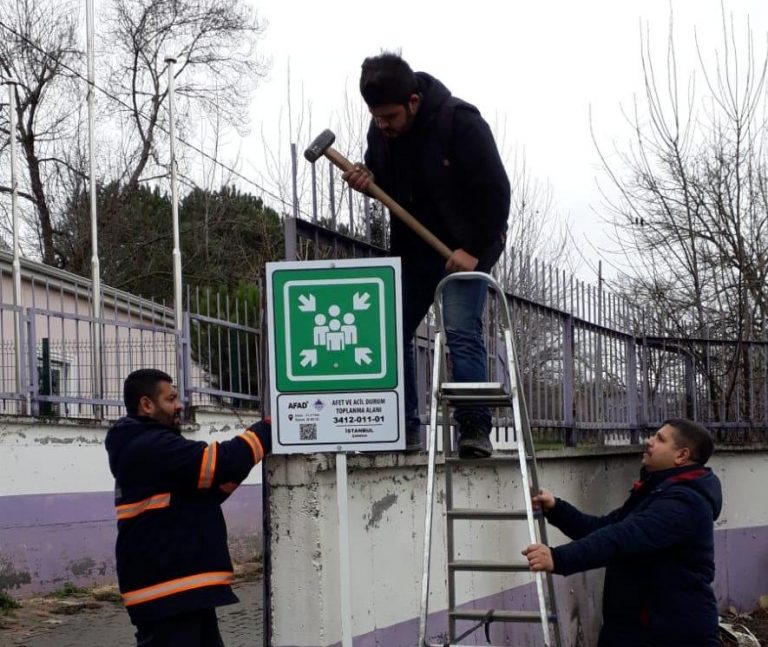 Çatalca’da 48 Noktaya Afet ve Acil Durumlar Toplanma Alanı Tabelası Asıldı