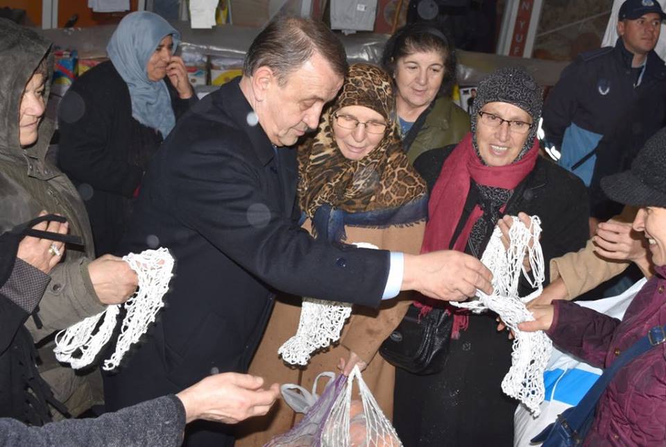 SİLİVRİ’DE PAZAR ALIŞVERİŞİNDE FİLE DÖNEMİ