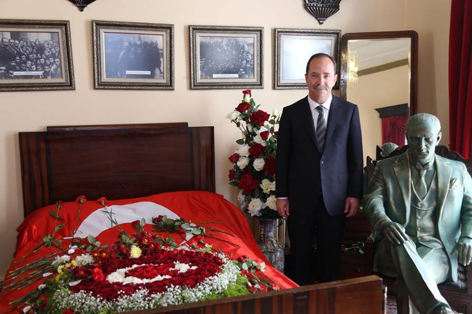 MEMLEKETİNE HOŞ GELDİN ATAM