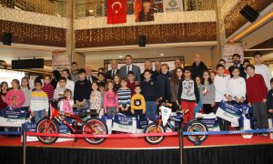 Bakırköylü çocuklar dileklerine kavuştu