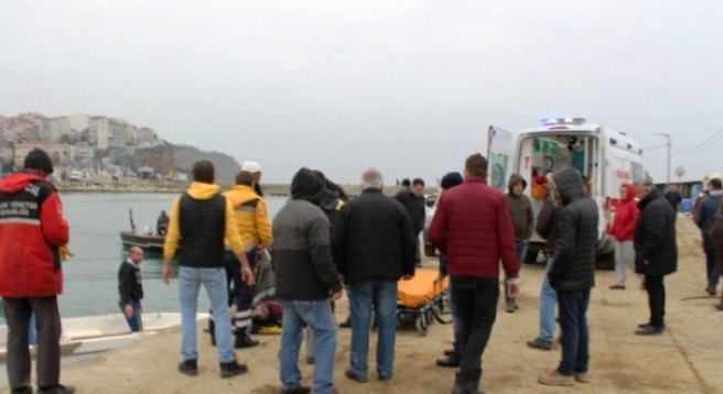 Denize düşen balıkçı hayatını kaybetti
