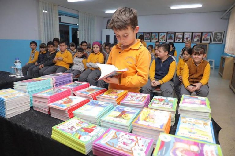 KARNENİ GETİR; KİTABINI SEÇ