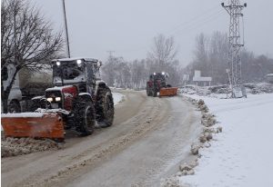 BOZOĞLU ‘İBB EKİPLERİMİZ GÖREV BAŞINDA KAPALI YOLUMUZ YOK’