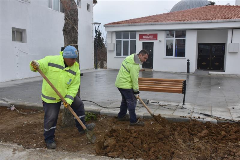 BÜYÜKKILIÇLI MEYDANI ÇİÇEKLENDİ