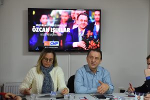 Işıklar, Basınla bir araya geldi