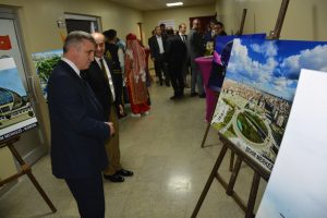 Dünya Gezilir, Konya Görülür…