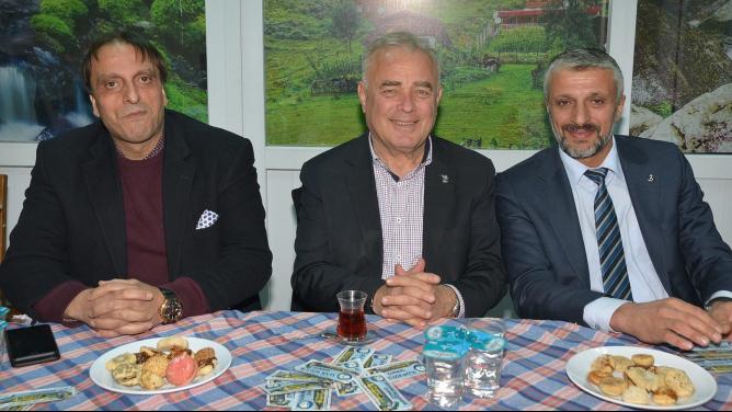 Değirmenci’nin Rizeliler ziyaretinde duygu  dolu anlar yaşandı