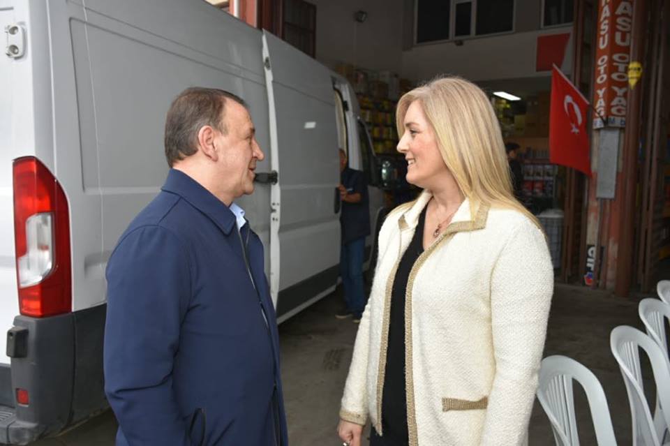 Merhum Karasu’nun Mevlid’ine Katıldı