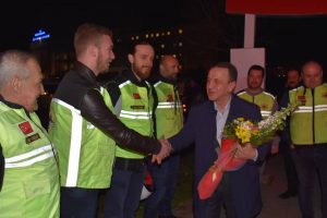 Silivri Motosiklet Kulübü’nden Işıklar’a Çiçekle Karşılama