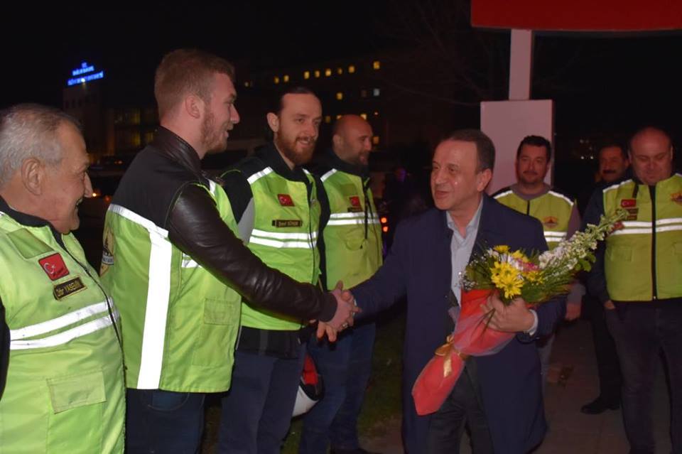 Silivri Motosiklet Kulübü’nden Işıklar’a Çiçekle Karşılama