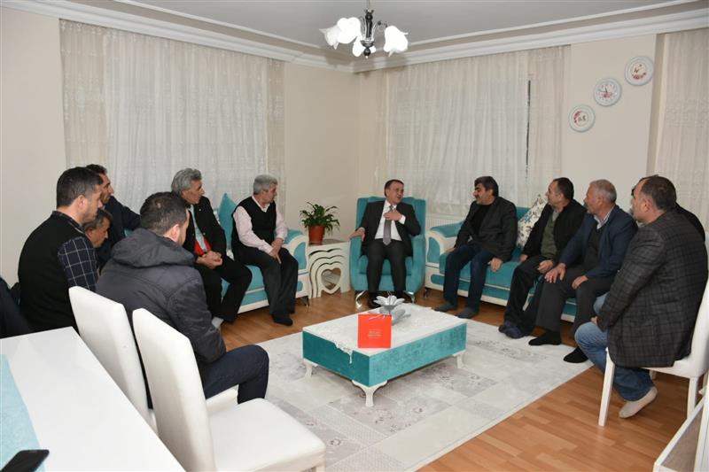 Işıklar, Tenekeci Ailesi’ne konuk oldu