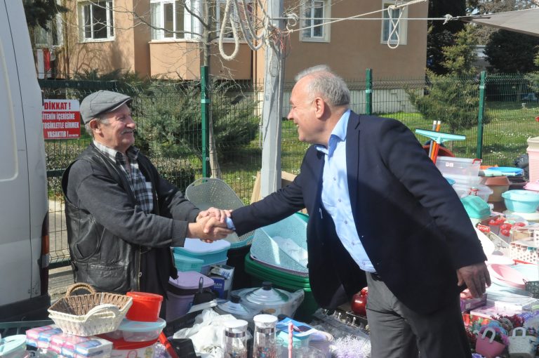 Değirmenci, Silivri Perşembe pazarında vatandaşla kucaklaştı