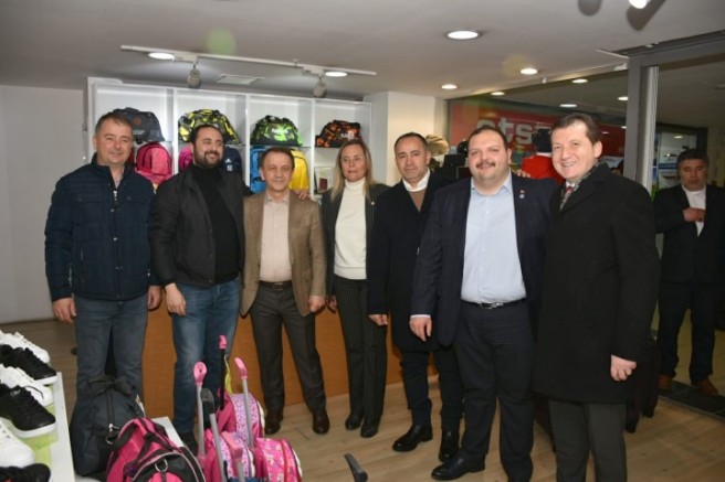 Işıklar Kipa Esnafına Hayırlı İşler Diledi