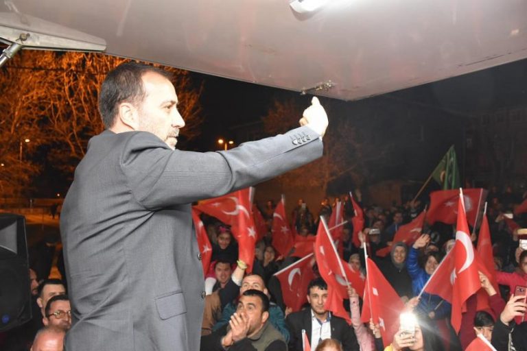 YILMAZ: ANKARA’DA YATACAĞIM, O LİSEYİ ÇANTA’YA YAPACAĞIM!