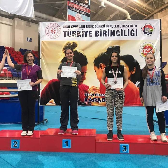 Bilek Güreş’inde Büyük Başarı