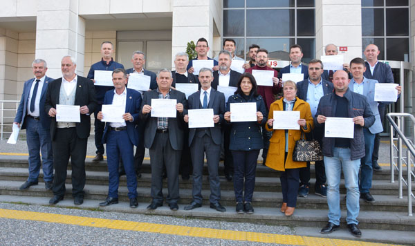 Silivri’de, Muhtarlar mazbatalarını aldı