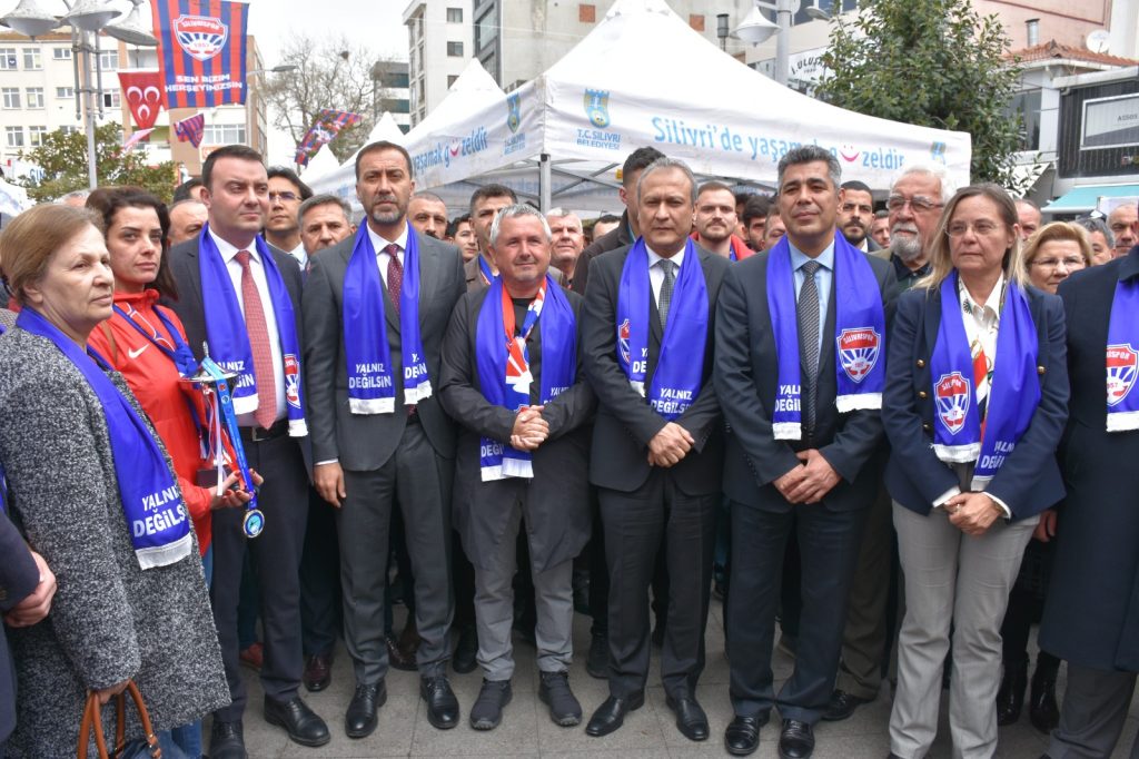 Video Haber:  BAŞKAN YILMAZ’DAN “TAKIMINA SAHİP ÇIK” KAMPANYASI