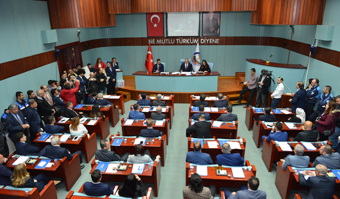 Avcılar’da yeni dönem ilk meclisinde birlik ve beraberlik vurgusu