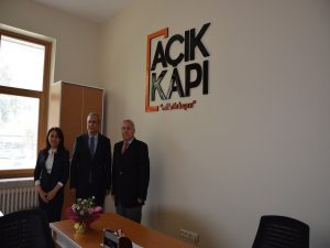 ” Açık Kapı” Hizmete vermeye başladı