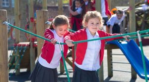 Teneffüs süreleri 10 dakikadan 15 dakikaya çıkarıldı