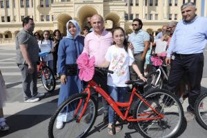 Başarılı öğrencilere 143 adet bisiklet dağıtıldı