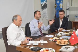 BAŞKAN YILMAZ SANAYİCİLERLE BULUŞTU