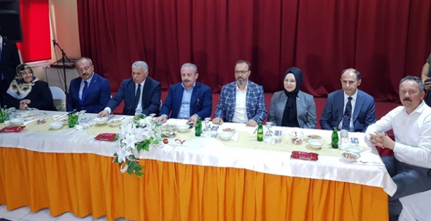 ŞENTOP ÇORLU HUZUREVİ’Nİ ZİYARET ETTİ