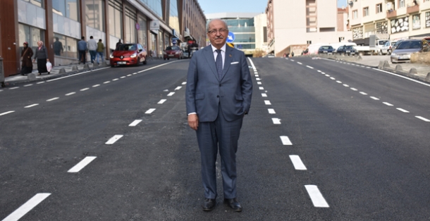 BÜYÜKŞEHİR BİN 417 KM YOL YAPTI