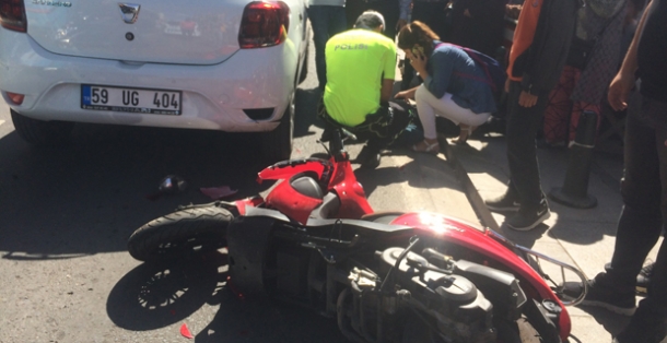 YAYAYA YOL VEREN ARACA ÇARPTI