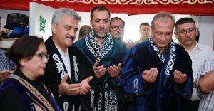 Uygur Türkleri’nin toyuna katıldılar
