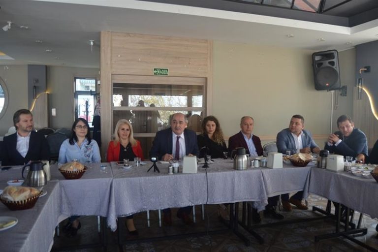 Yıldırım, Gazetecileri ağırladı