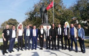 İYİ Parti Gönüllülerinden, Atatürk Büstü açılışına katıldılar