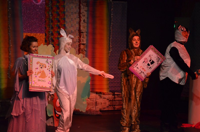 MİNİKLER HOP HOP TAVŞANLA İNGİLİZCE ÖĞRENDİ