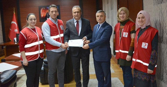 Partal’dan Kızılay yöneticilerine teşekkür belgesi