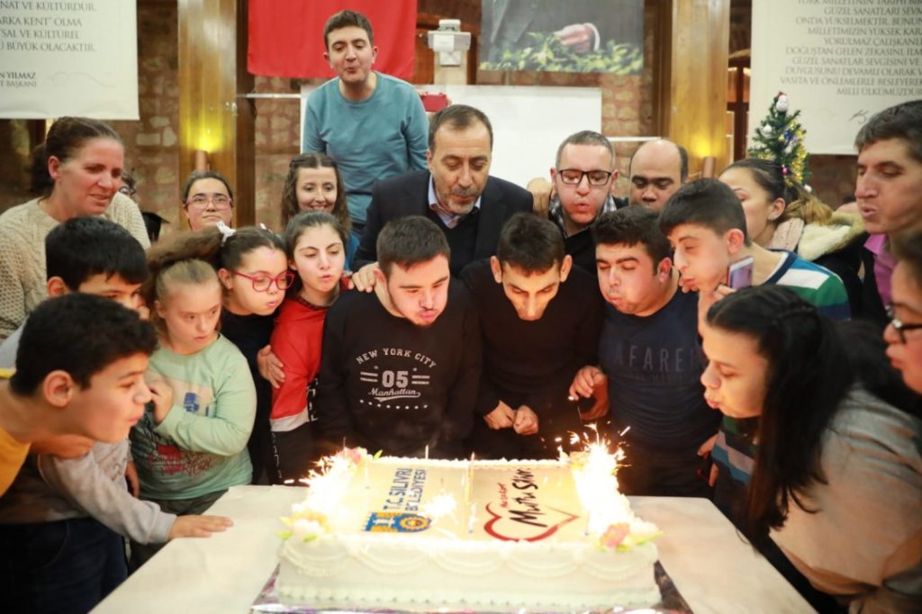 ÖZEL ÇOCUKLAR 2020’YE MERHABA DEDİ