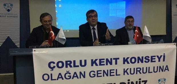 ÖNCEKİ BAŞKAN SALONU TERK ETTİ