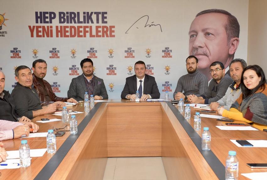 Ak Parti Silivri, haftalık değerlendirme toplantısını yaptı