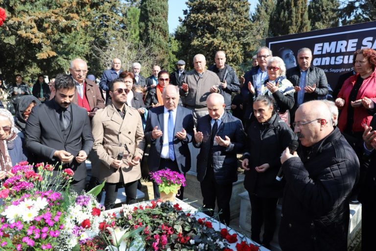 Emre Saltık vefatının 3. yılında kabri başında anıldı
