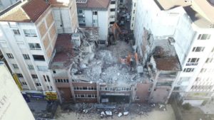 SİLİVRİ ESKİ İLÇE EMNİYET BİNASI YIKILDI