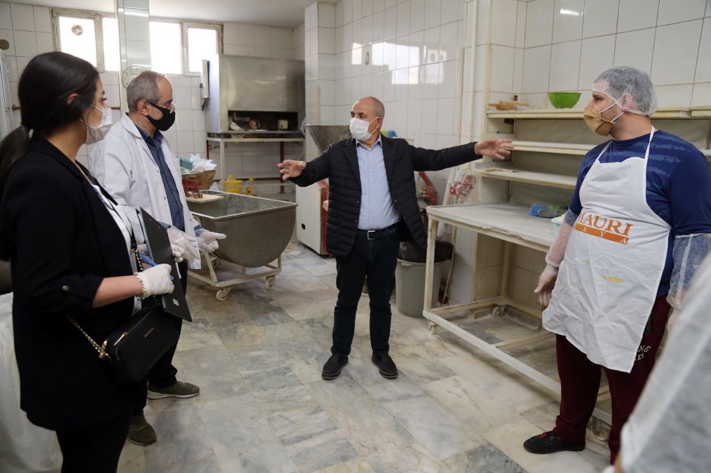 Koronavirüs tedbirleri pide üretiminde de gözleniyor