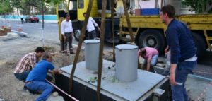 ÇÖP KONTEYNERLERİ YER ALTINA İNİYOR