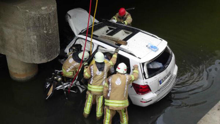 Silivri’de dereye düşen otomobilin sürücüsü hayatını kaybetti