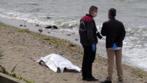 Silivri’de deniz kenarında erkek cesedi bulundu