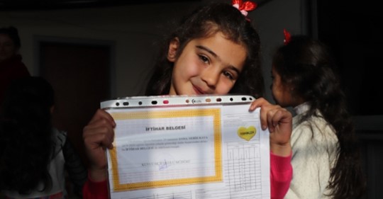 Bu yıl karne heyecanı da evlerde yaşanacak