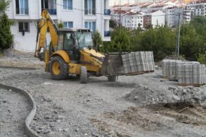 ESENYURT PARKLARINA KAVUŞUYOR