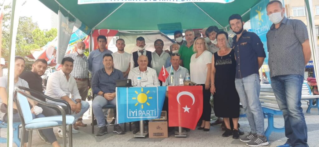 İyi Parti Üye Standlarına Vekil Ziyareti!