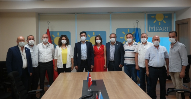 Silivri, İYİ Partiden, Kavuncu’ya tebrik ziyareti